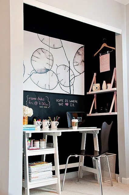 No space for an office? How about building an office closet? Here are 10 useful closet office options that will maximize the space in your tiny office! 10 Closet Office options: Ho