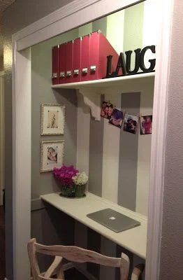 No space for an office? How about building an office closet? Here are 10 useful closet office options that will maximize the space in your tiny office! 10 Closet Office options: Ho