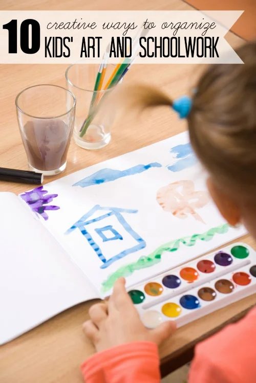 Do you love your kids' art creations, but hate paper clutter? Here are 10 options for what to do with your kids’ art and schoolwork! 10 Creative Ways to Organize Kids' Art and Scho