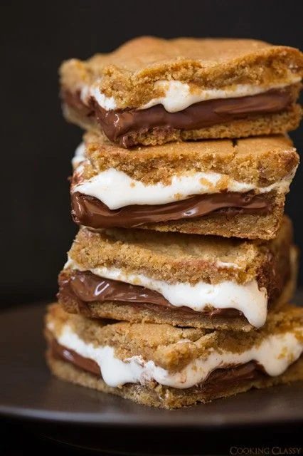 You don't have to go camping to enjoy the delicious flavor of s'mores. Get cooking with these 10 delicious s'mores inspired desserts! 10 Delicious S'mores Inspired Desserts via @ti