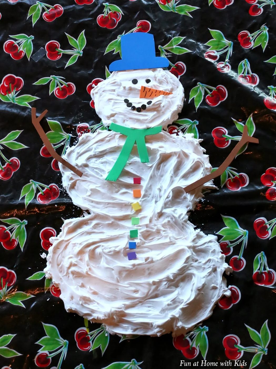 From elves and trees to snowmen, and more, these crafts and activities will give your kids a chance to express their creative energy and feel the Christmas spirit. 10 Handmade Chri
