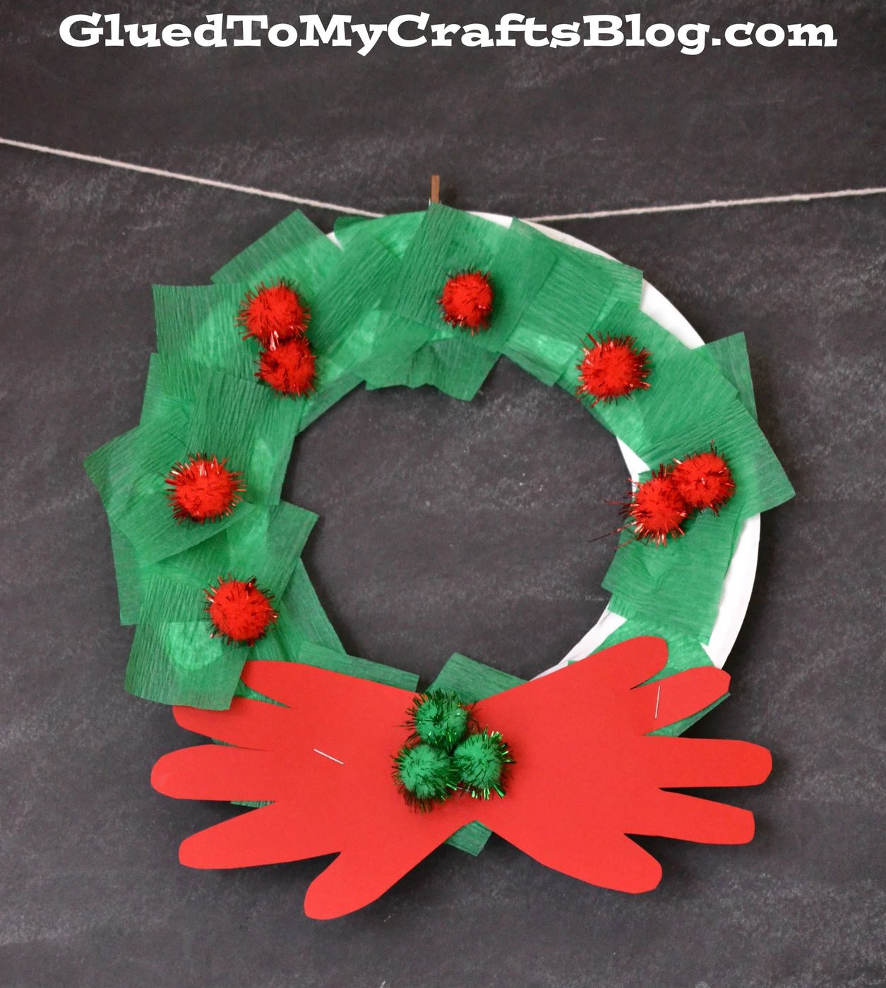 From elves and trees to snowmen, and more, these crafts and activities will give your kids a chance to express their creative energy and feel the Christmas spirit. 10 Handmade Chri
