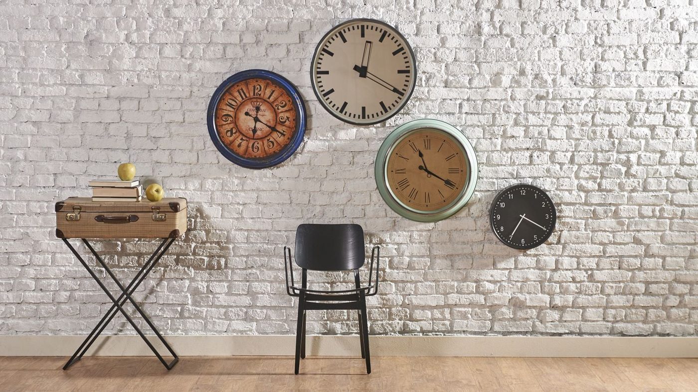 Time Twists: 10 Handmade Clock Transformations to Wow!