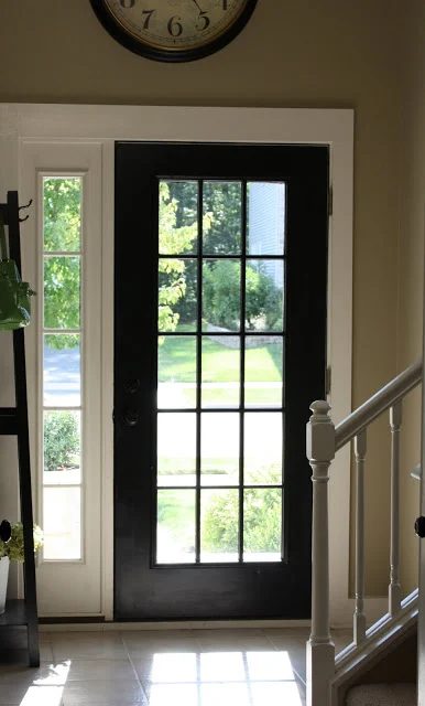 Doors are so functional that we sometimes forget that they can be made striking, too. look at these 10 Handmade door projects for some great options! 10 Handmade Door Projects via 