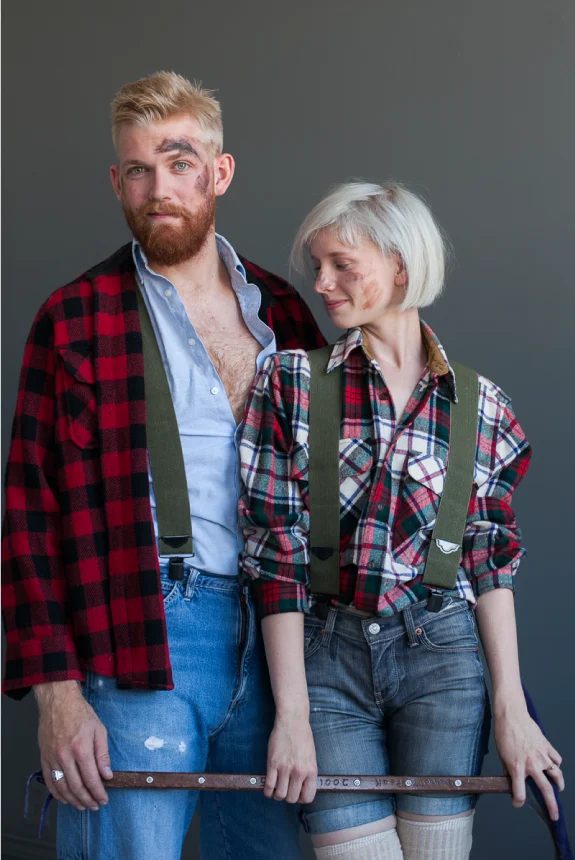 Dress up with your significant other this year! Here are 12 Handmade Halloween Costumes for Couples