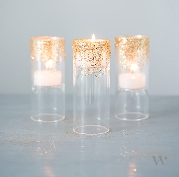 If a wedding is in your future, look at these sweet Handmade wedding options. Decorations, place cards and more to make your day special. 10 Handmade Wedding options via @tipsaholi