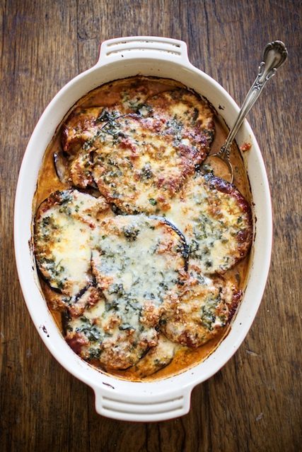 Looking for new ways to cook eggplant that will please everyone at your dinner table? Here are 10 yummy eggplant recipes for you to try via @tipsaholic #eggplant #recipes #health #