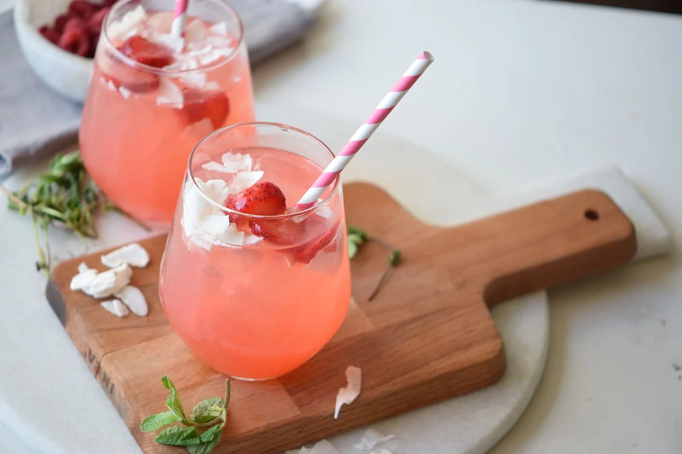 Get the Party Started: 10 Fun Summer Mocktails to Kick Off Your Season!