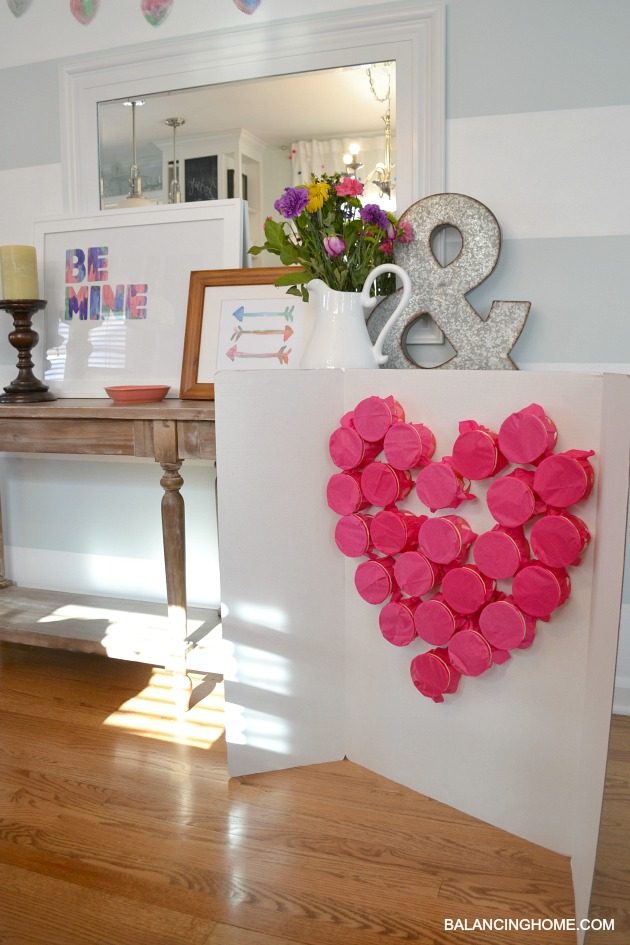 There are lots of great projects and crafts you can do with your kids around Valentine's Day. 10 Fun Valentine Activities for Kids - tipsaholic, #valentine, #valentine's #valentine