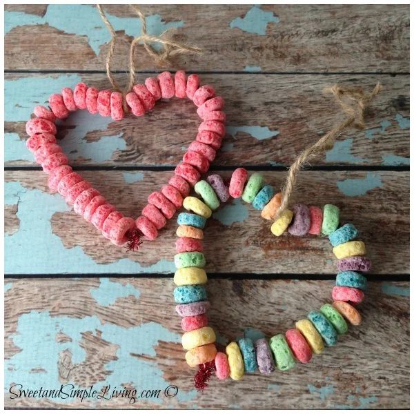 There are lots of great projects and crafts you can do with your kids around Valentine's Day. 10 Fun Valentine Activities for Kids - tipsaholic, #valentine, #valentine's #valentine