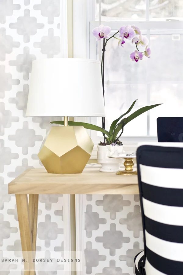 Instead of searching endlessly for the well fitted lamp for your space, why not make one? Here are 10 Handmade lamps that will inspire you to create your own! 10 Inspiring Handmade