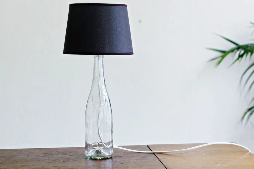 Instead of searching endlessly for the well fitted lamp for your space, why not make one? Here are 10 Handmade lamps that will inspire you to create your own! 10 Inspiring Handmade