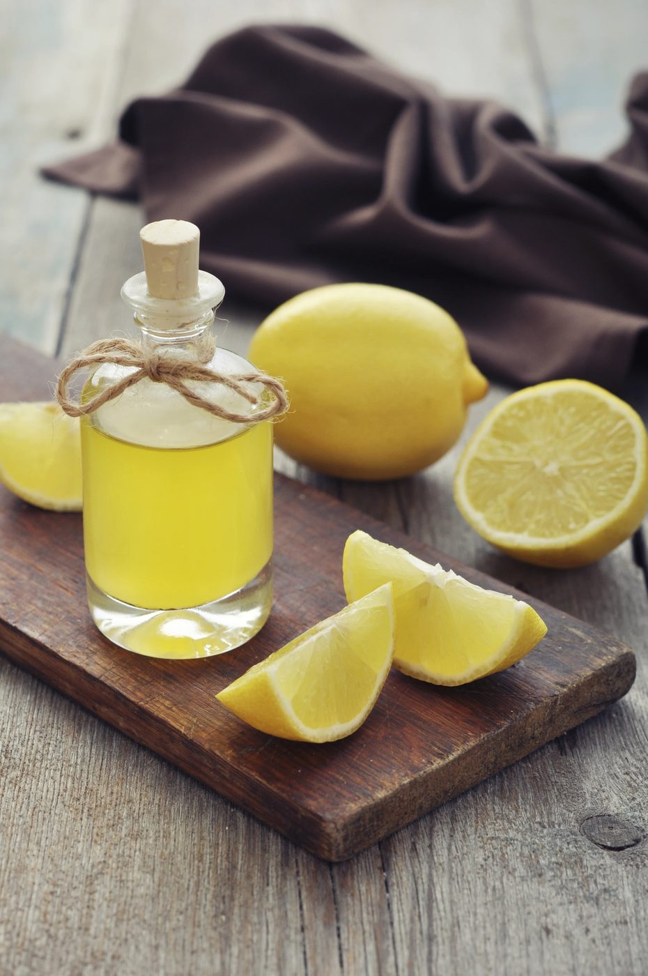 10 Uses for Lemon Oil