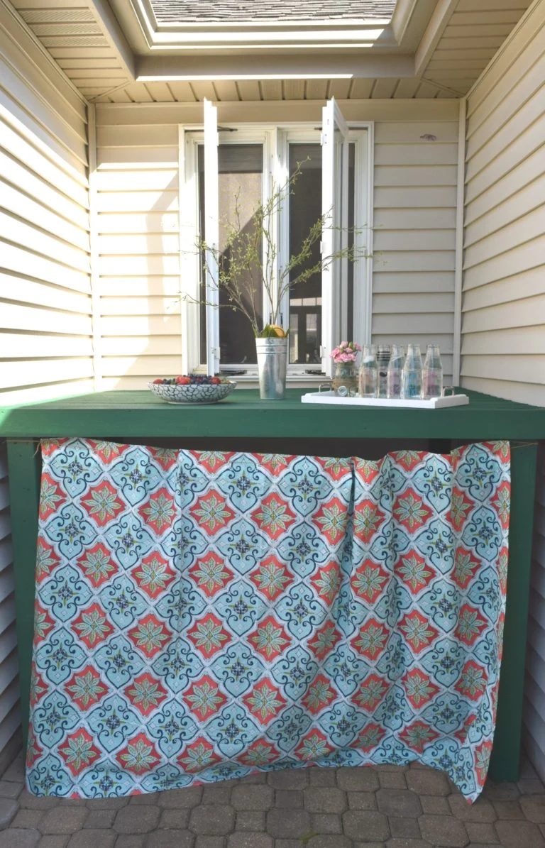 Outdoor Eating Area 768x1195