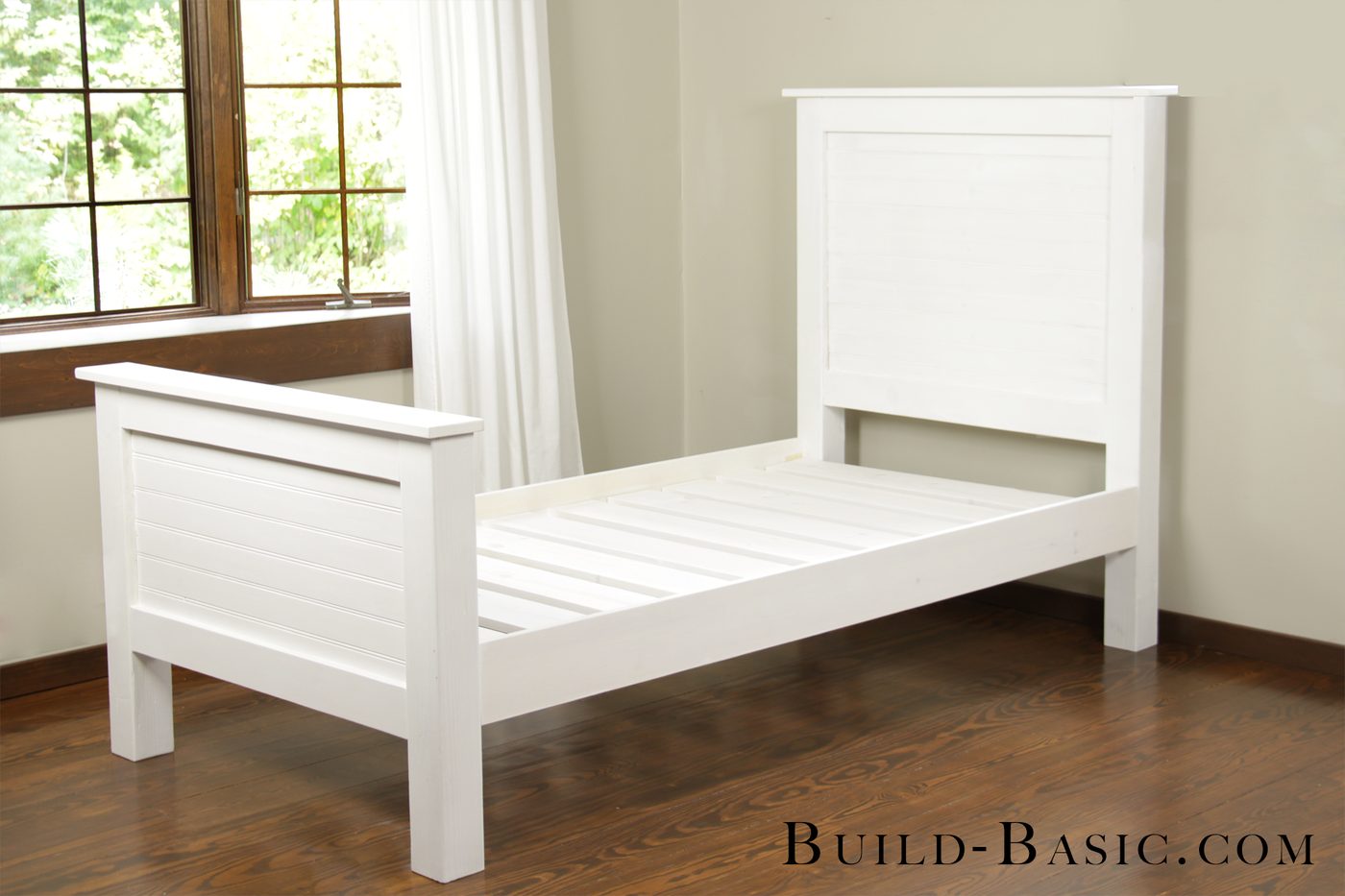 Build A Handmade Beadboard Twin Bed By Build Basic Finish Shot