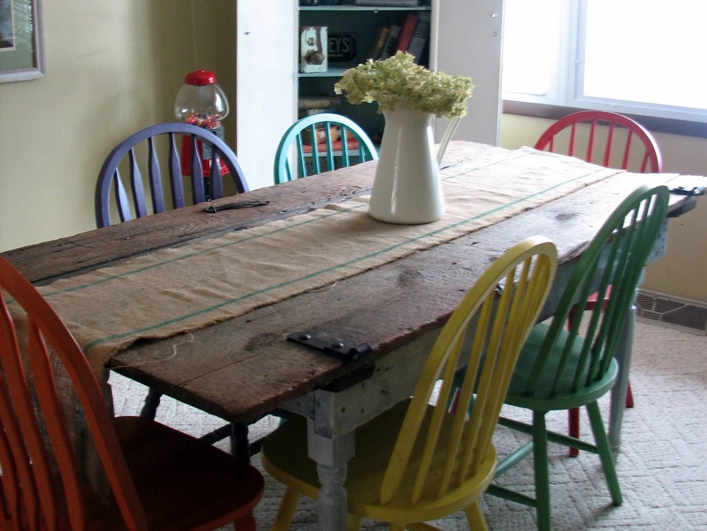 barn-door-kitchen-table-Bekob