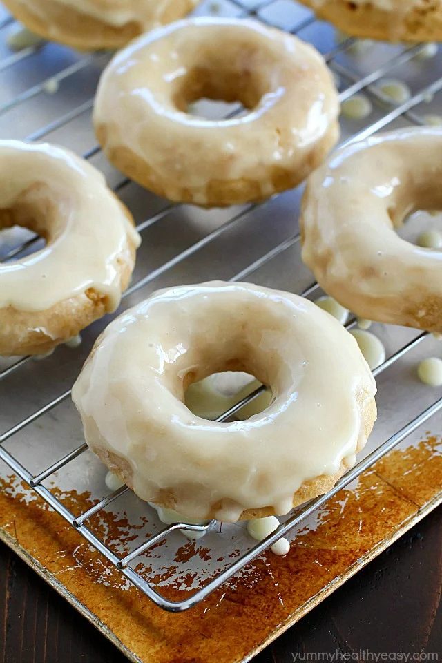 Looking for a fun and festive dessert to take to a holiday party or share with some friends? Look no further here are 11 Delicious Holiday Treat Recipes featured on Bekob.com