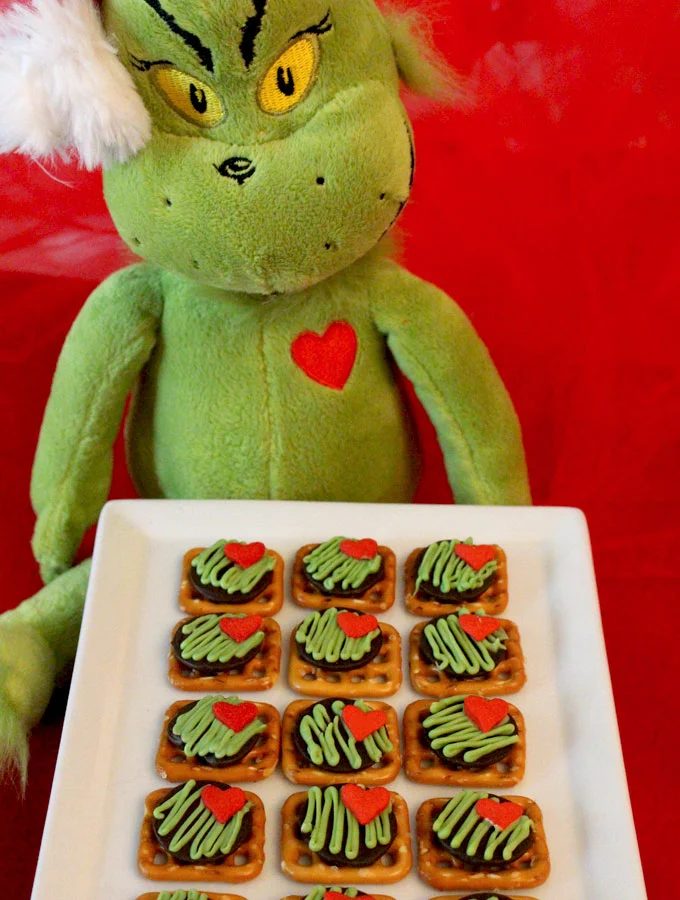 Looking for a fun and festive dessert to take to a holiday party or share with some friends? Look no further here are 11 Delicious Holiday Treat Recipes featured on Bekob.com