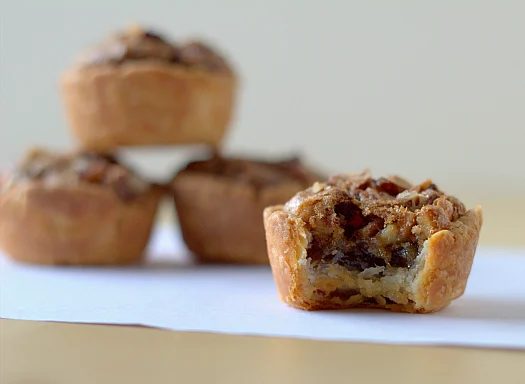 Looking for a fun and festive dessert to take to a holiday party or share with some friends? Look no further here are 11 Delicious Holiday Treat Recipes featured on Bekob.com