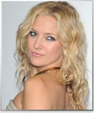 Try these methods to get the the well fitted waves and curls for quick and straightforward hairstyles that last! 11 Ways to Get Waves and Curls ~ Tipsaholic.com #waves #curls #hair