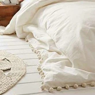 Farmhouse Bedroom 08 Fringed Bedspread