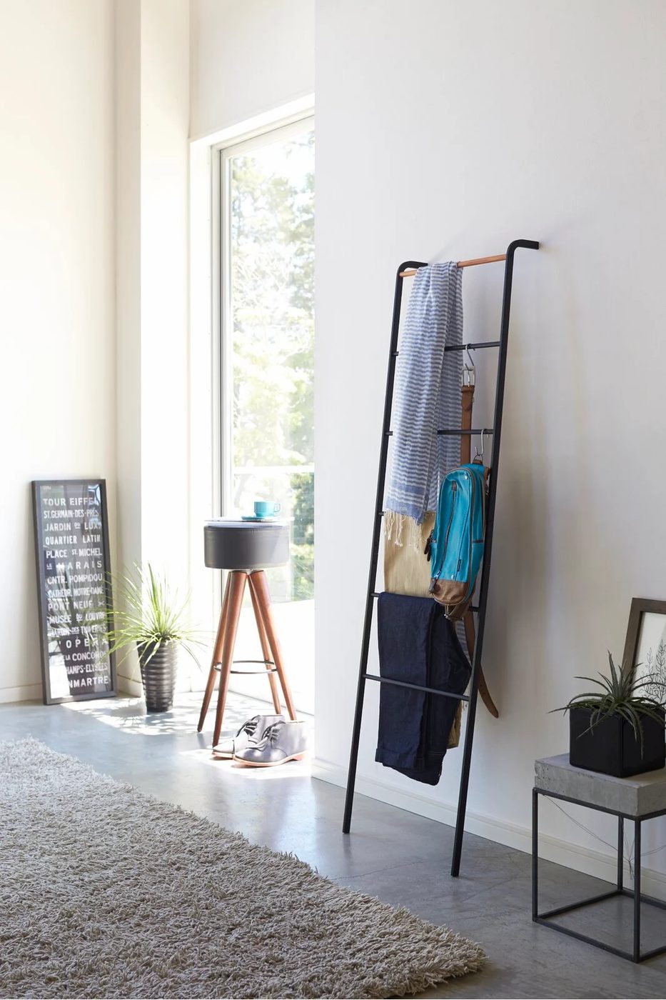 Blanket Ladder Valet Stand For Clothes Belts Accessories