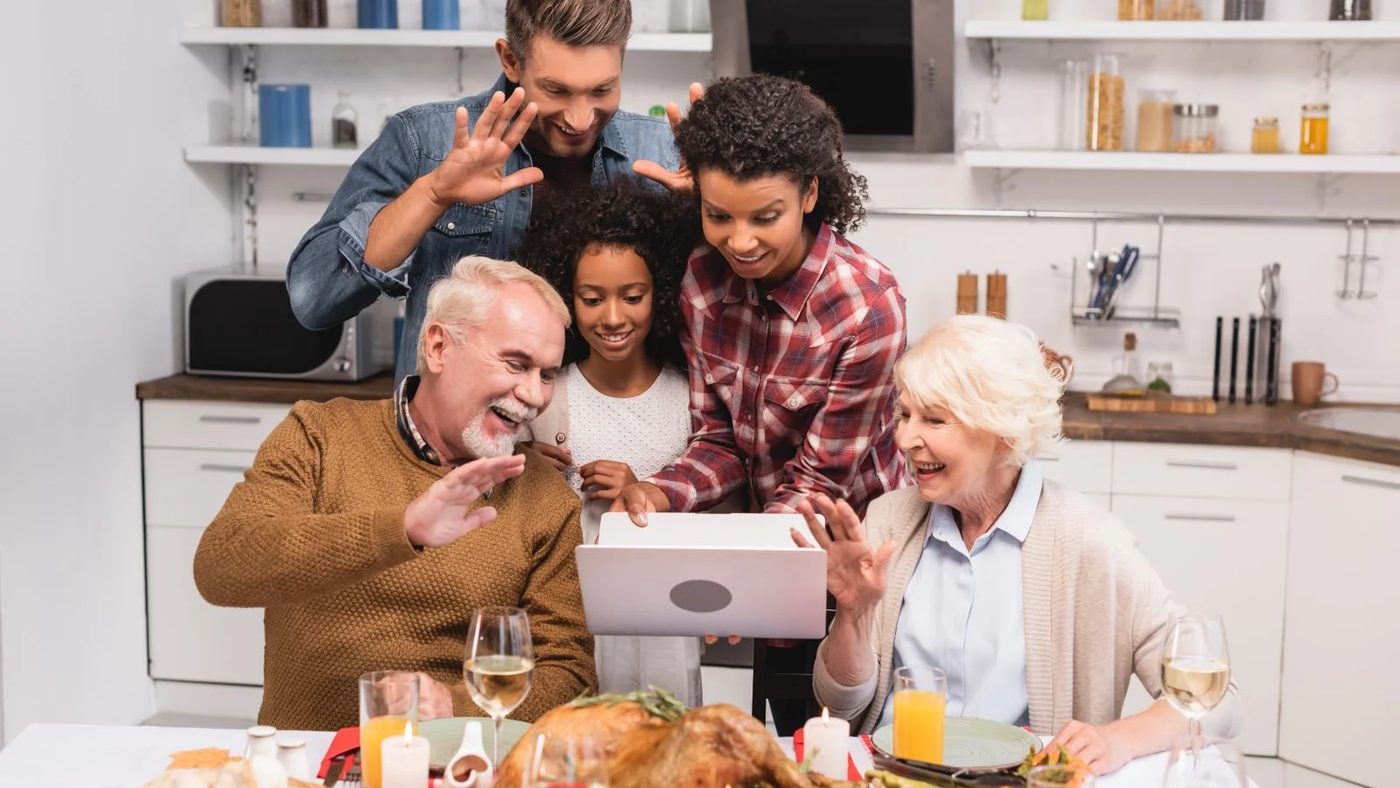 Thanksgiving Bliss: 13 Natural Decor Must-Haves!