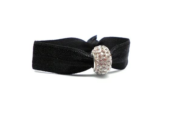 Do you always wear your hair ties around your wrist in case of a hair emergency? Try these 12 hair ties that double as bracelets for a more stylish look! 12 clearly-Cute Hair Ties 