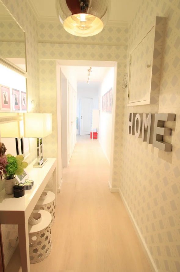 Use a slim console table in the hallway.