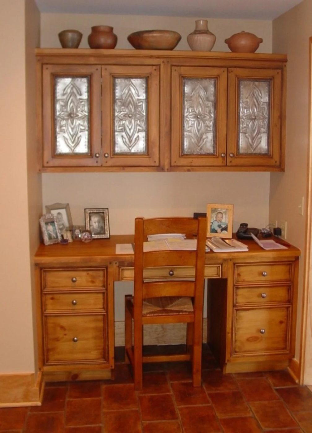 Smart Organizing and Storage Solutions - built-in antique desk @Bekob