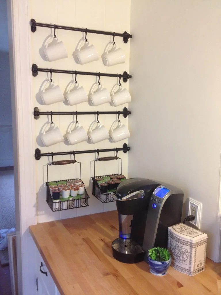 Love coffee? Create a fabulous coffee bar in your home! Here are 13 great options for an organized, functional, and striking home coffee bar! 13 options for a Home Coffee Bar via t