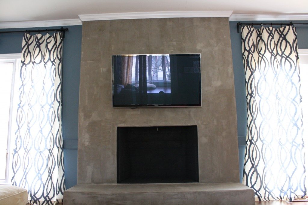 If you have a fireplace in your home, consider yourself lucky! They are highly desirable and can increase the value of a home. However, an outdated, unattractive fireplace will not
