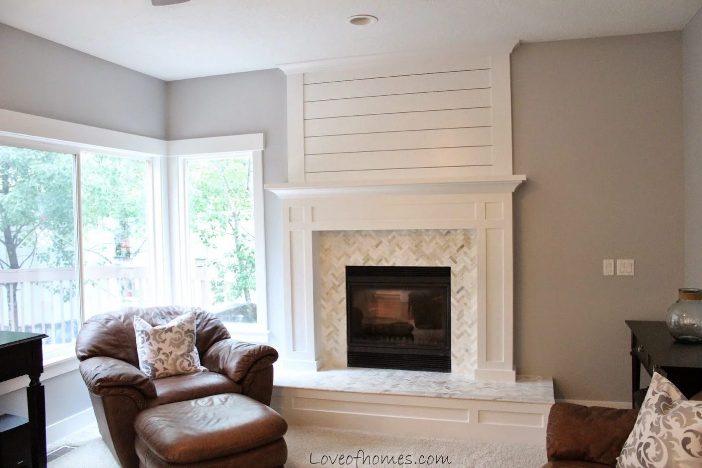 If you have a fireplace in your home, consider yourself lucky! They are highly desirable and can increase the value of a home. However, an outdated, unattractive fireplace will not