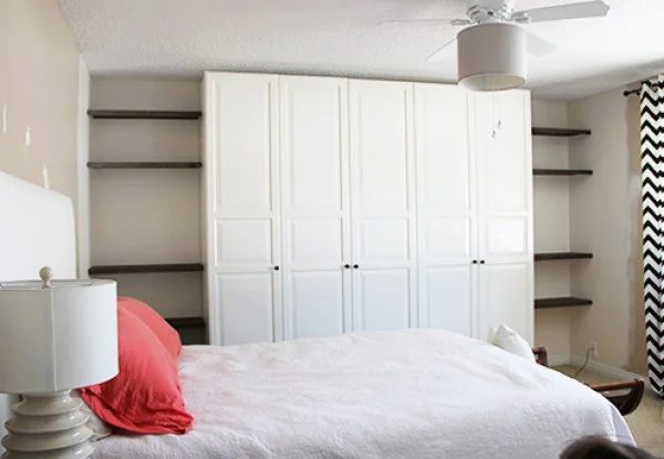 Shelves are the well fitted way to add some storage. look at these 15+ Clever Shelving Hacks You'll Love featured on Bekob.com