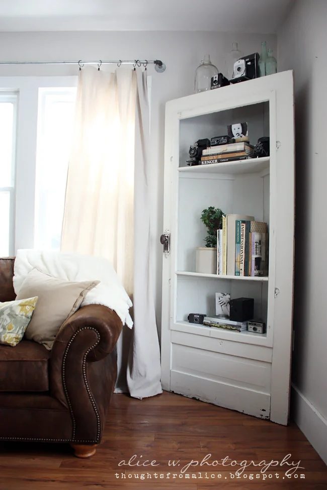 Shelves are the well fitted way to add some storage. look at these 15+ Clever Shelving Hacks You'll Love featured on Bekob.com