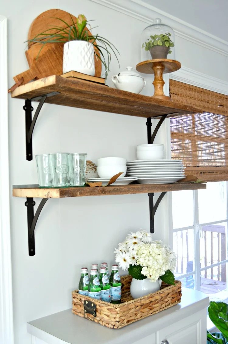 Shelves are the well fitted way to add some storage. look at these 15+ Clever Shelving Hacks You'll Love featured on Bekob.com