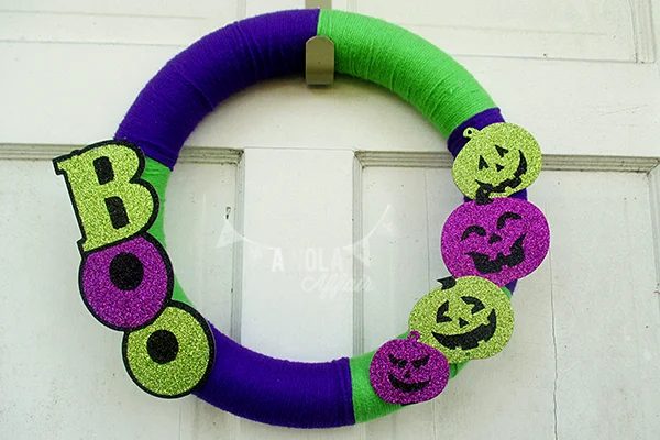 A wreath is a fall porch essential. Want a new and fresh look? Try one of these 15 Handmade Fall Wreaths featured on Bekob.com