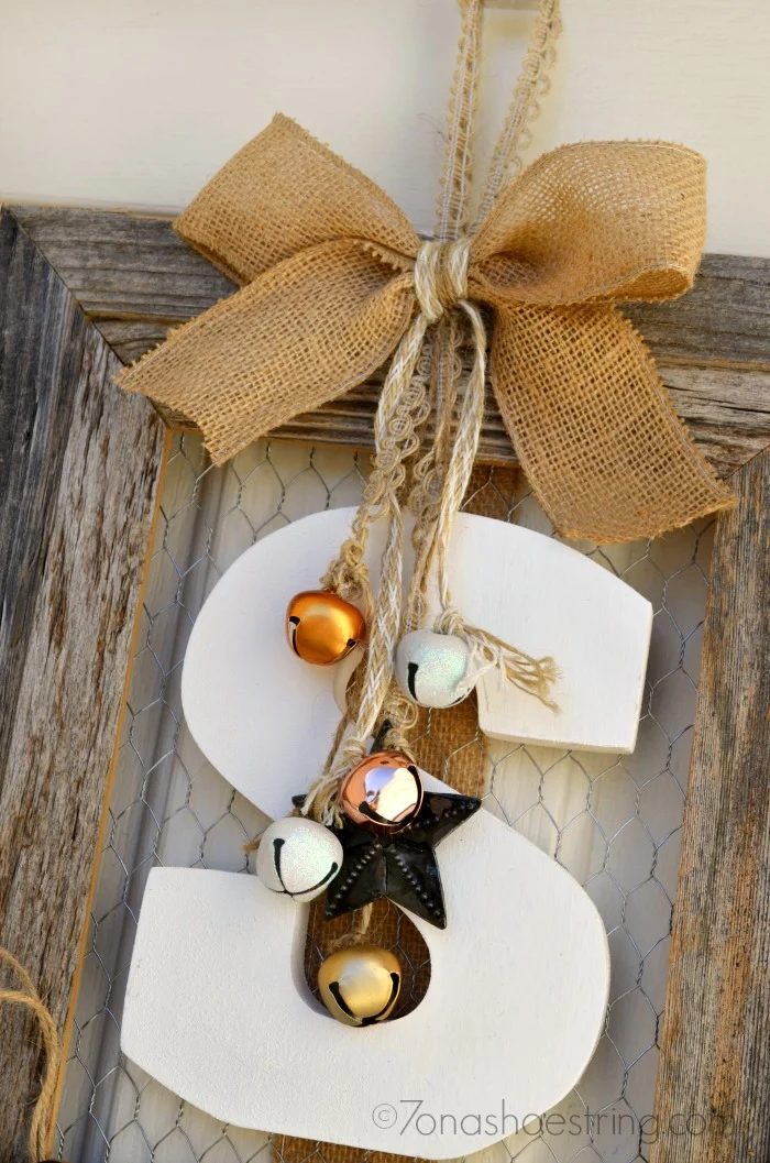 Handmade Fall wreath using picture frame by 7-on-a-shoestring featured on Bekob