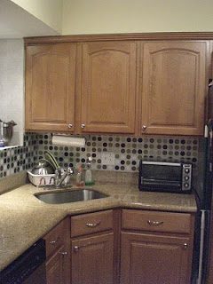 In need of a new kitchen backsplash but don’t want to spend a lot of money or time? Here are 15 solid Handmade kitchen backsplash options you can try! 15 Handmade Kitchen Backsplas