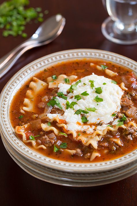 Feeling cold during the fall and winter seasons? Warm up your tummy with a delicious soup! Try all of these 15 great soup recipes during this cold season via @tipsaholic #soups #re