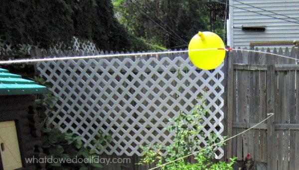 One of the best things about the hot weather is outdoor summer fun with kids. 16 Tips for Outdoor Summer Fun with Kids via tipsaholic.com #summerfamilyactivities #summer #kids #sum