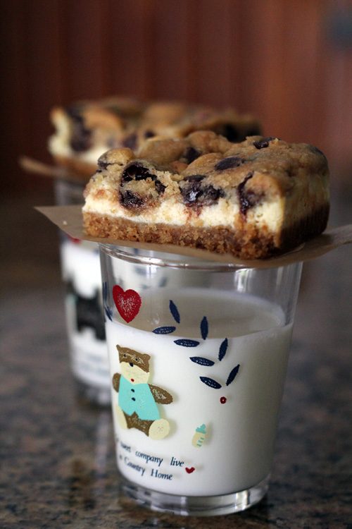Take your love of chocolate chip cookie dough to the next level with these 16 recipes for cookie dough desserts. 16 Ways to Eat Chocolate Chip Cookie Dough ~ Tipsaholic.com #recipe