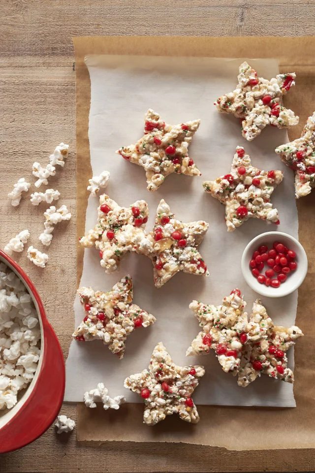 19 Diy Edible Christmas Ornaments Country Living Bekob