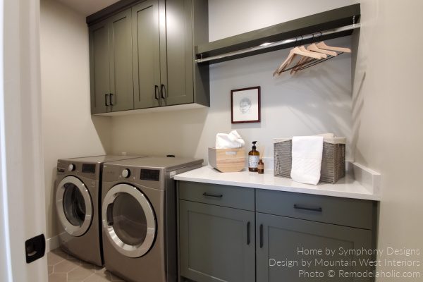 Gray Green Laundry Room Cabinets, Bekob UVPH 2021 H16