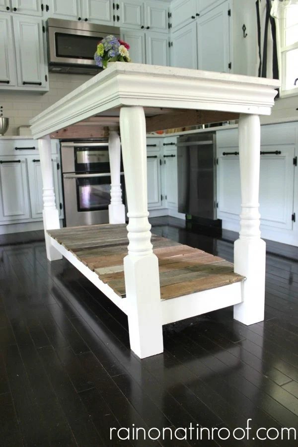 1960's Renovated Ranch Kitchen Tour | Rain On A Tin Roof featured on Bekob.com #kitchentour #renovation #whitekitchen #kitchenisland
