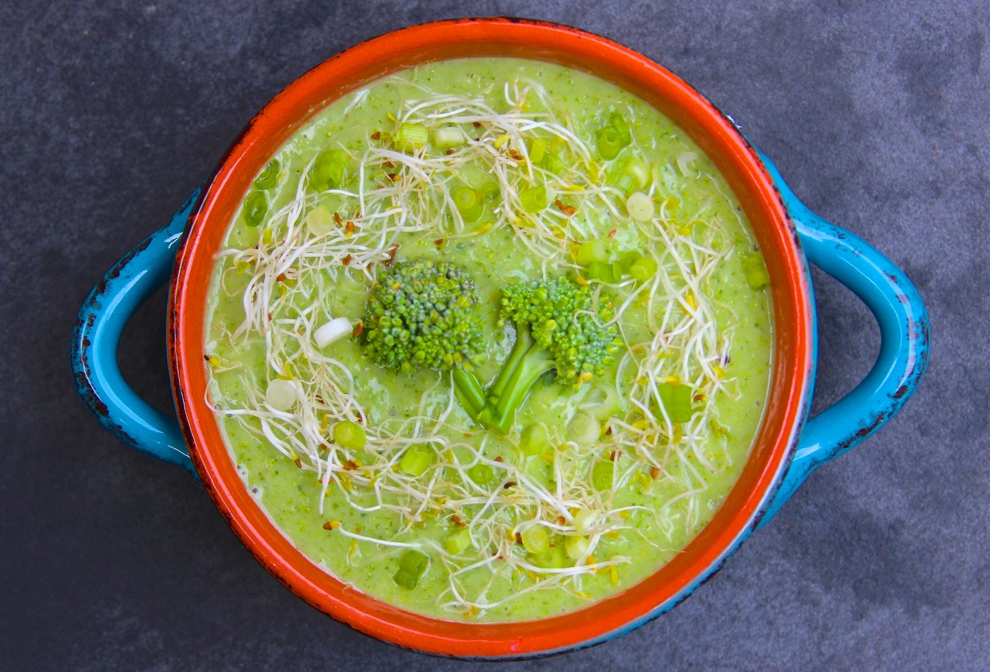 foodieaholic-avocado-and-raw-broccoli-soup-chef-works