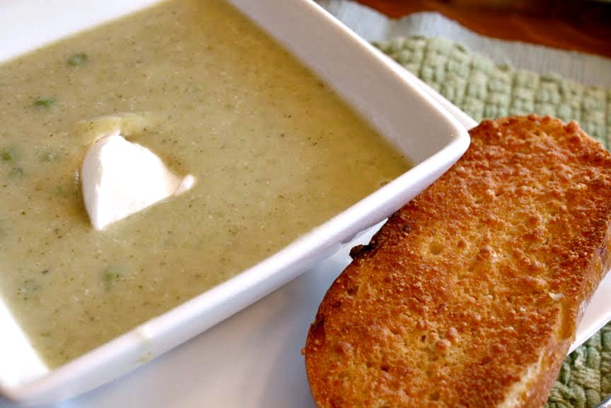 foodieaholic-cream-of-broccoli-soup-Bekob