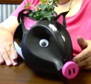 full_PigPlanters2_1300490500