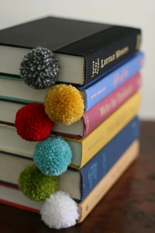 Find the well fitted stocking stuffers for teens and tweens without breaking the bank. Plus some are ones you can make yourself. 20 Cool Handmade Stocking Stuffers for Tweens & Tee