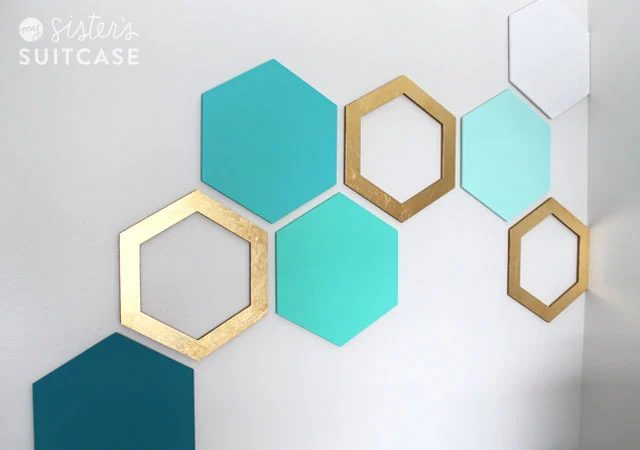 Add some real shape to your home with a few of these handmade geometric projects for furniture, wall art, and more! 20 Handmade Geometric Projects for Your Home ~Tipsaholic.com #ge